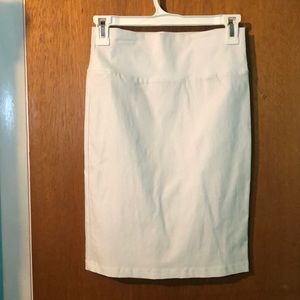White pencil skirt